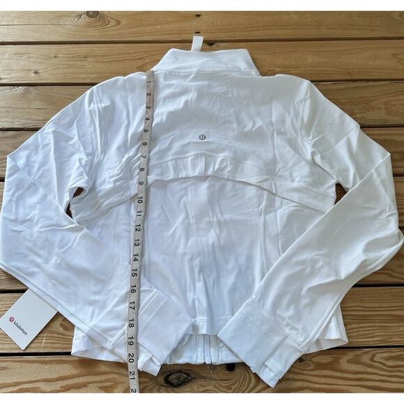 NWT Lululemon Nulu Define Cropped Jacket Size 14 Women’s White - Picture 7 of 9